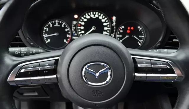MAZDA 3 2.0 SkyActiv-G (122 KM)