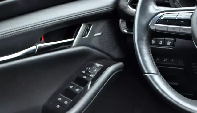 MAZDA 3 2.0 SkyActiv-G (122 KM)