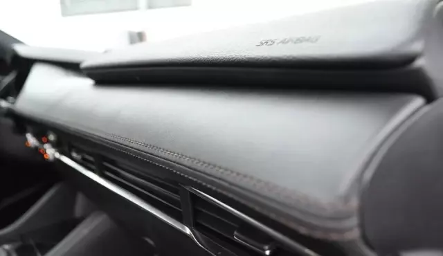 MAZDA 3 2.0 SkyActiv-G (122 KM)