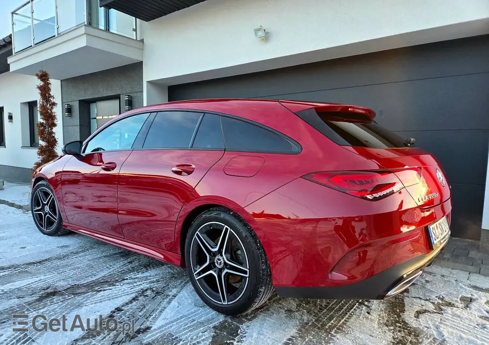 MERCEDES-BENZ CLA 220 d 4-Matic AMG Line 8G-DCT