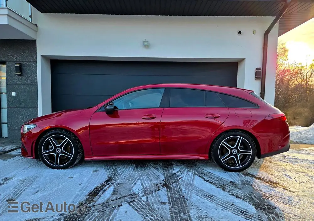 MERCEDES-BENZ CLA 220 d 4-Matic AMG Line 8G-DCT