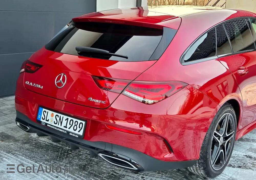 MERCEDES-BENZ CLA 220 d 4-Matic AMG Line 8G-DCT