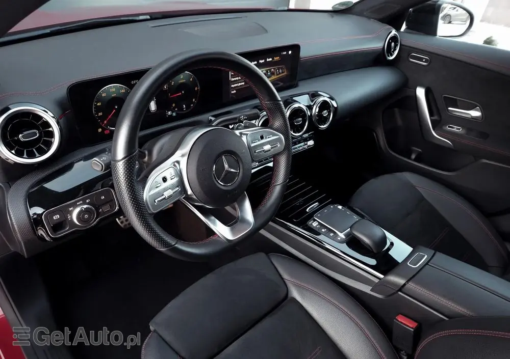 MERCEDES-BENZ CLA 220 d 4-Matic AMG Line 8G-DCT