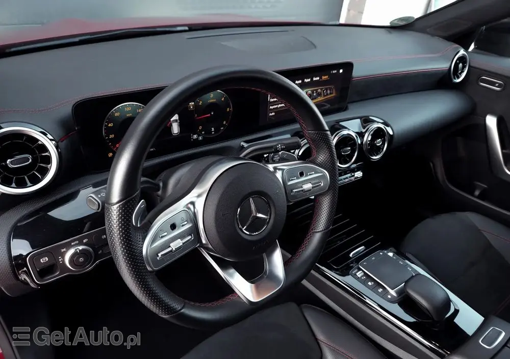 MERCEDES-BENZ CLA 220 d 4-Matic AMG Line 8G-DCT