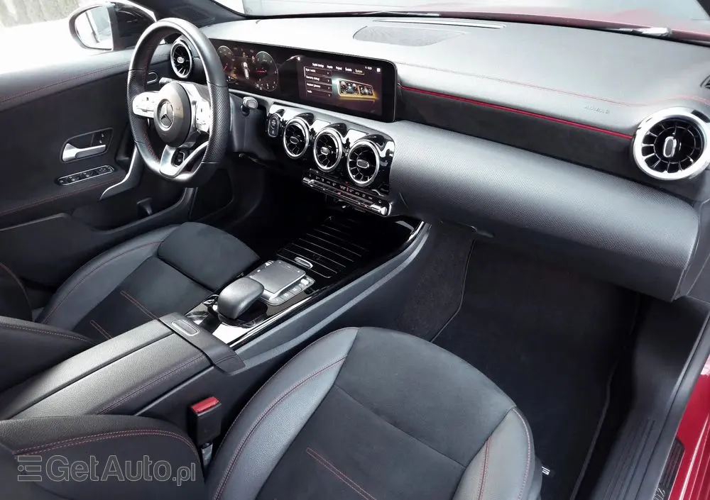 MERCEDES-BENZ CLA 220 d 4-Matic AMG Line 8G-DCT