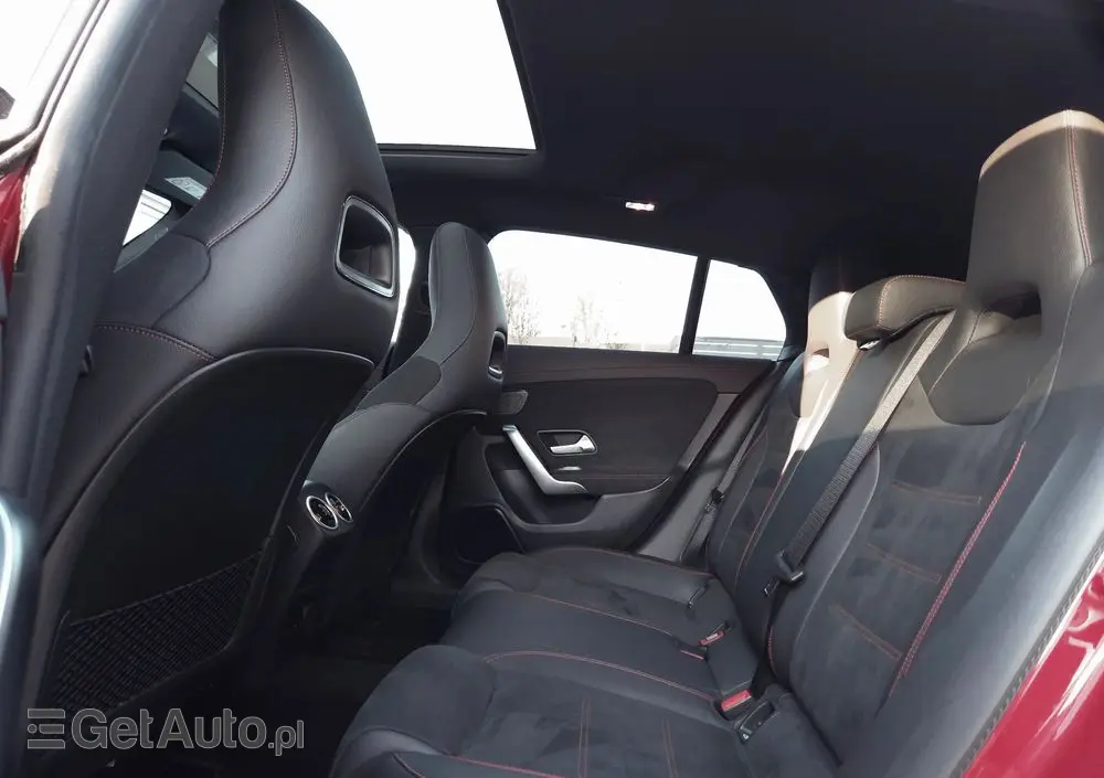 MERCEDES-BENZ CLA 220 d 4-Matic AMG Line 8G-DCT