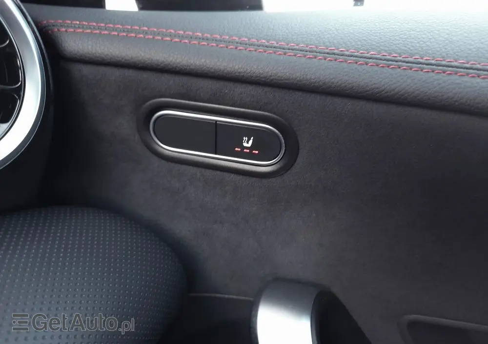 MERCEDES-BENZ CLA 220 d 4-Matic AMG Line 8G-DCT