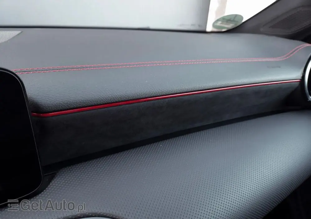 MERCEDES-BENZ CLA 220 d 4-Matic AMG Line 8G-DCT