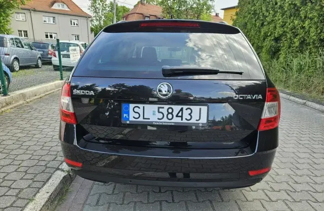 SKODA Octavia 
