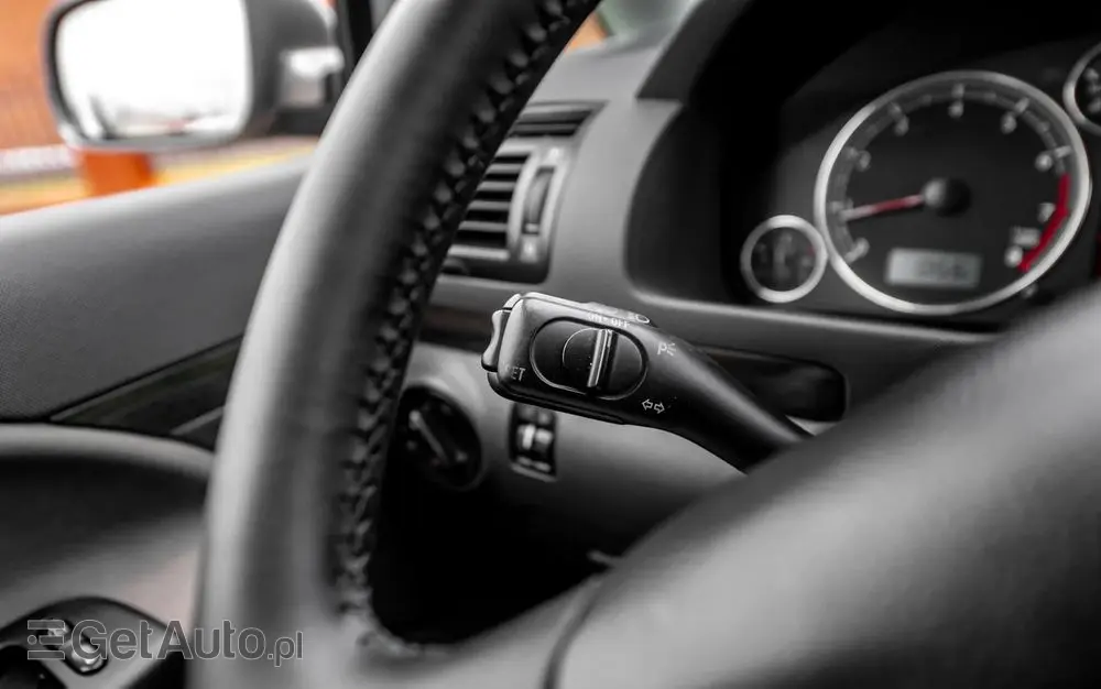 SEAT Alhambra 1.8 20V Turbo Sport