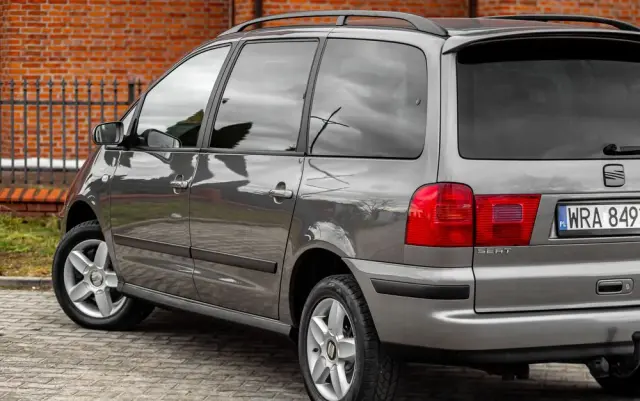 SEAT Alhambra 1.8 20V Turbo Sport