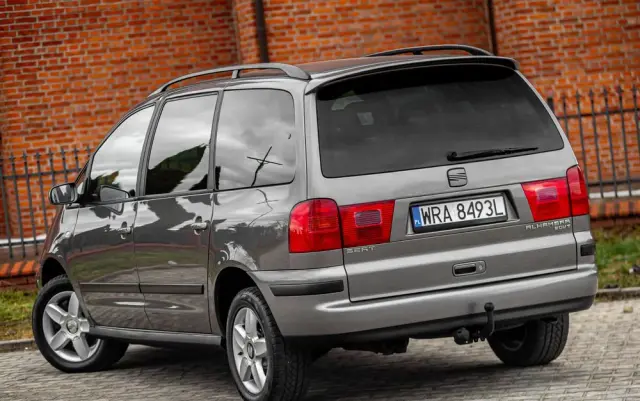 SEAT Alhambra 1.8 20V Turbo Sport