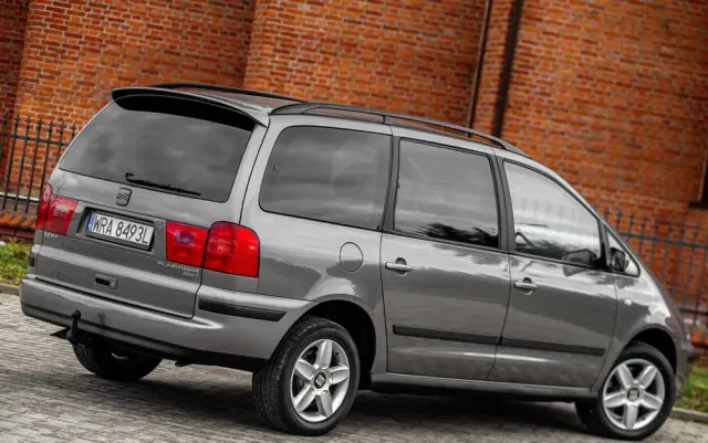 SEAT Alhambra 1.8 20V Turbo Sport