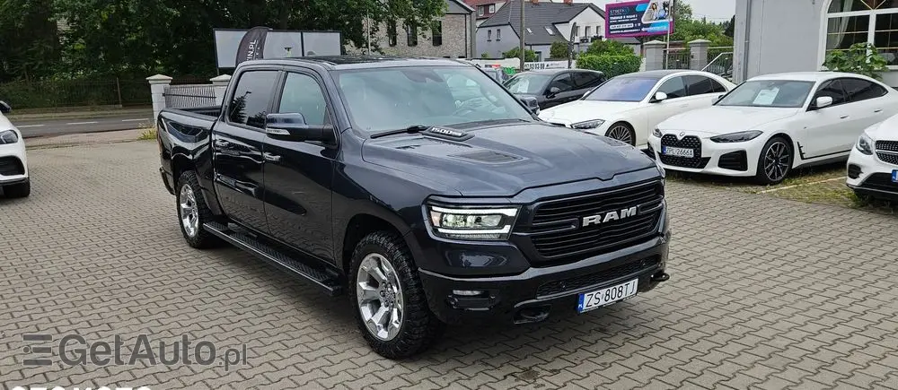 RAM 1500 Crew Cab Laramie