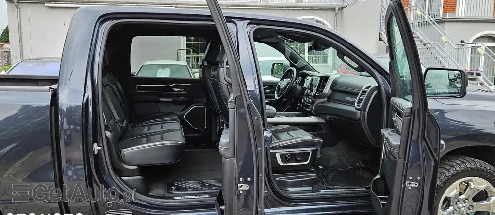 RAM 1500 Crew Cab Laramie