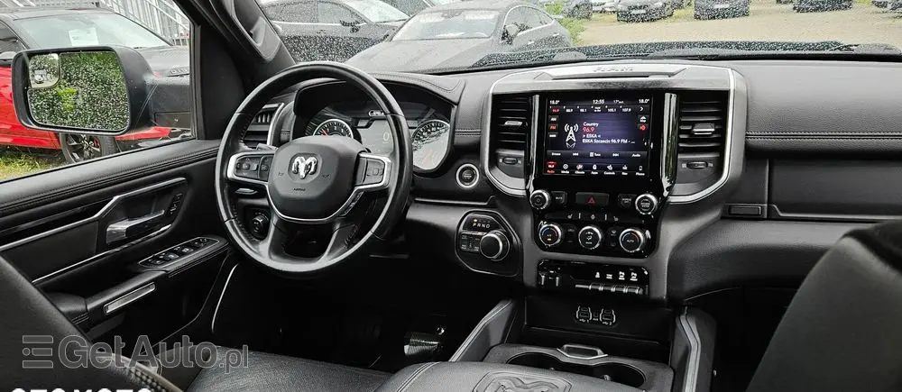 RAM 1500 Crew Cab Laramie