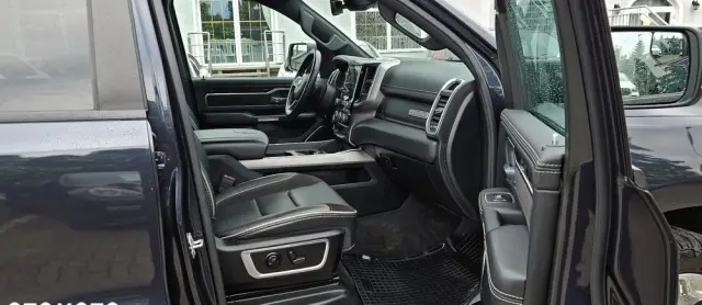 RAM 1500 Crew Cab Laramie