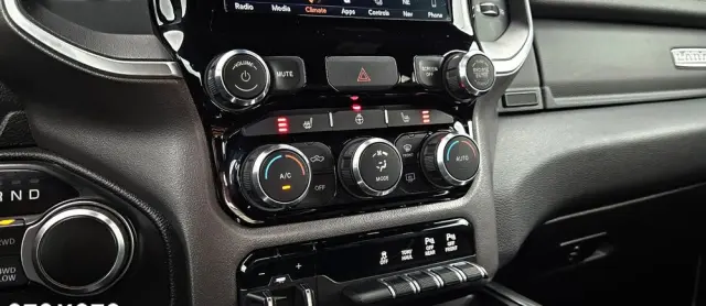 RAM 1500 Crew Cab Laramie