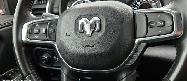 RAM 1500 Crew Cab Laramie