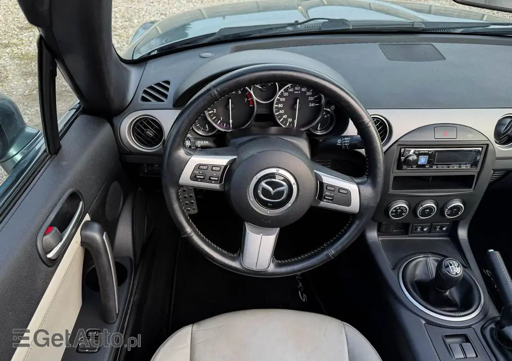 MAZDA MX-5 