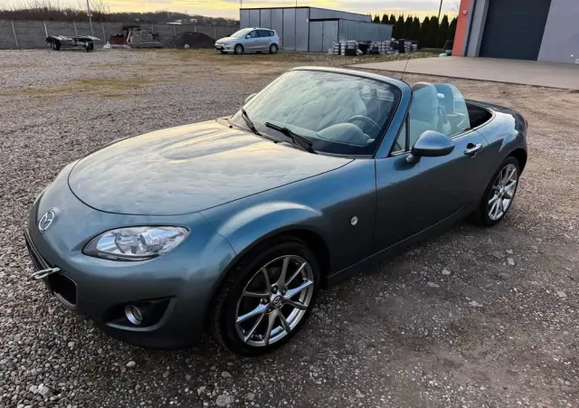 MAZDA MX-5 