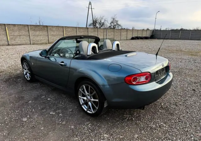 MAZDA MX-5 