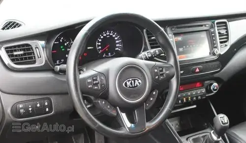 KIA Carens 