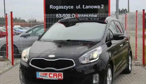KIA Carens 