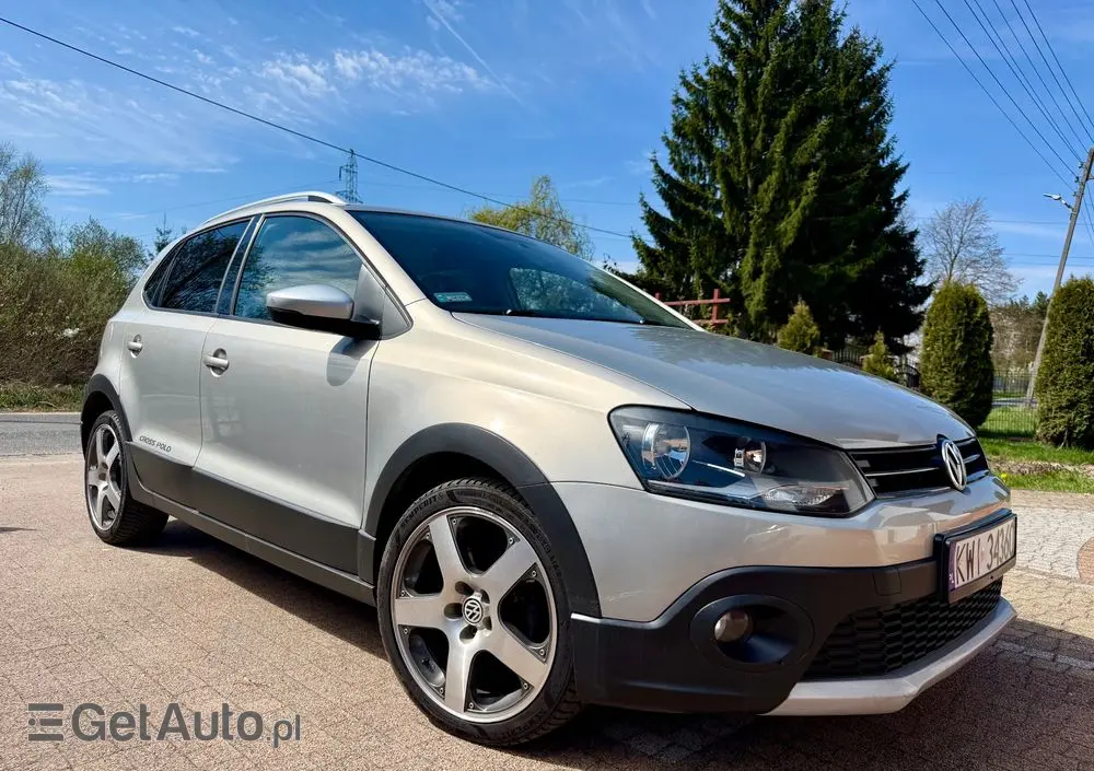 VOLKSWAGEN Polo Cross 