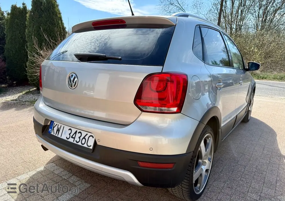 VOLKSWAGEN Polo Cross 