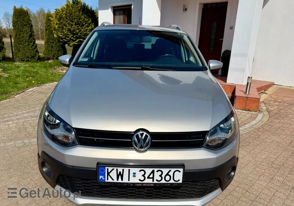 VOLKSWAGEN Polo Cross 