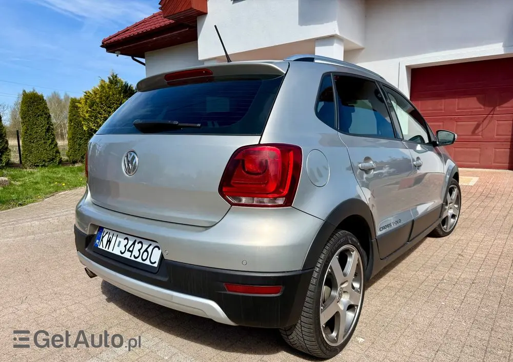 VOLKSWAGEN Polo Cross 