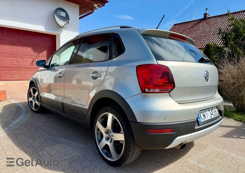 VOLKSWAGEN Polo Cross 