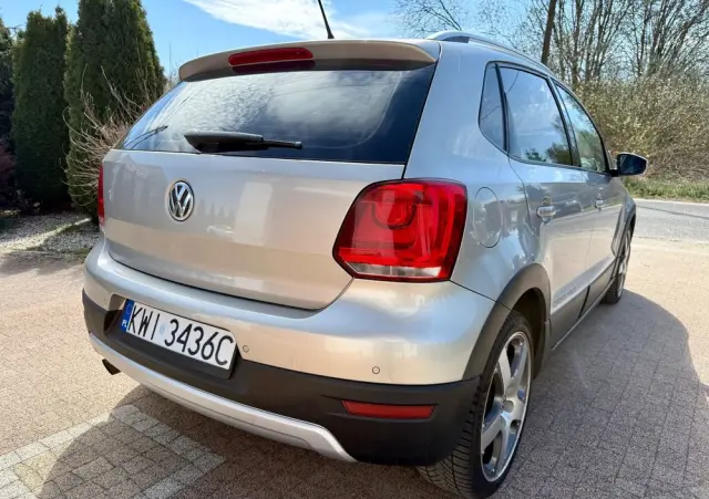 VOLKSWAGEN Polo Cross 