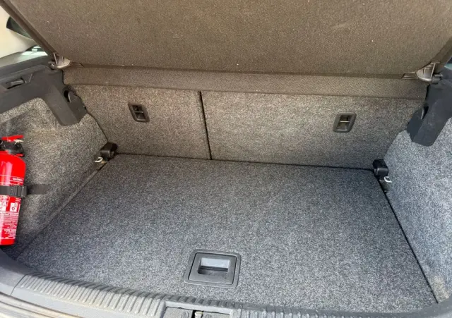 VOLKSWAGEN Polo Cross 
