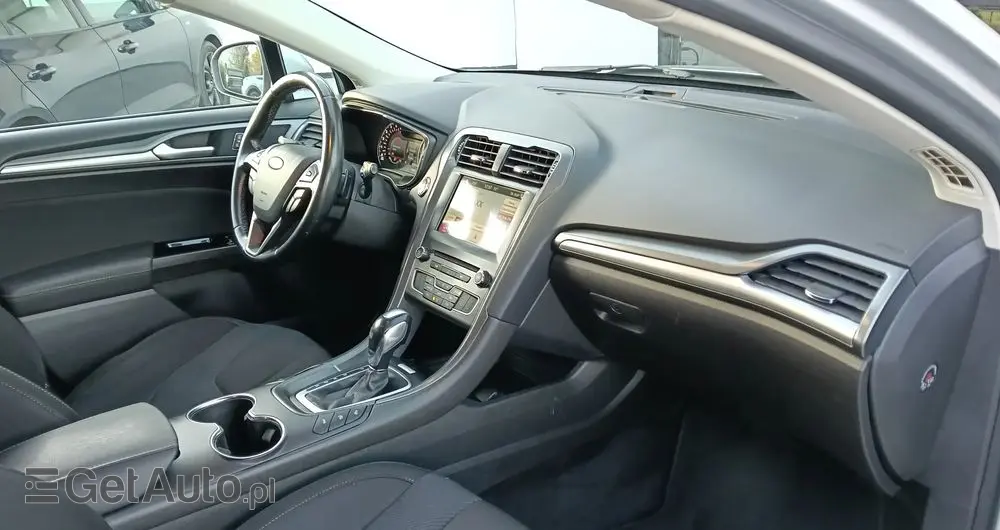 FORD Mondeo 2.0 TDCi STart-Stopp PowerShift-Aut Titanium