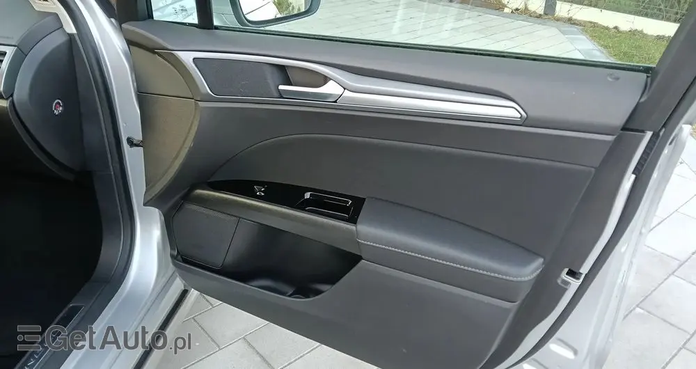 FORD Mondeo 2.0 TDCi STart-Stopp PowerShift-Aut Titanium