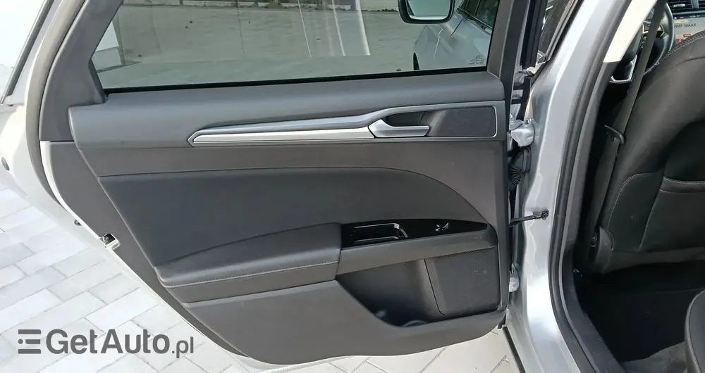 FORD Mondeo 2.0 TDCi STart-Stopp PowerShift-Aut Titanium