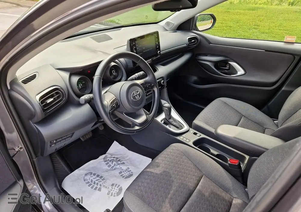 TOYOTA Yaris Hybrid 1.5 Comfort
