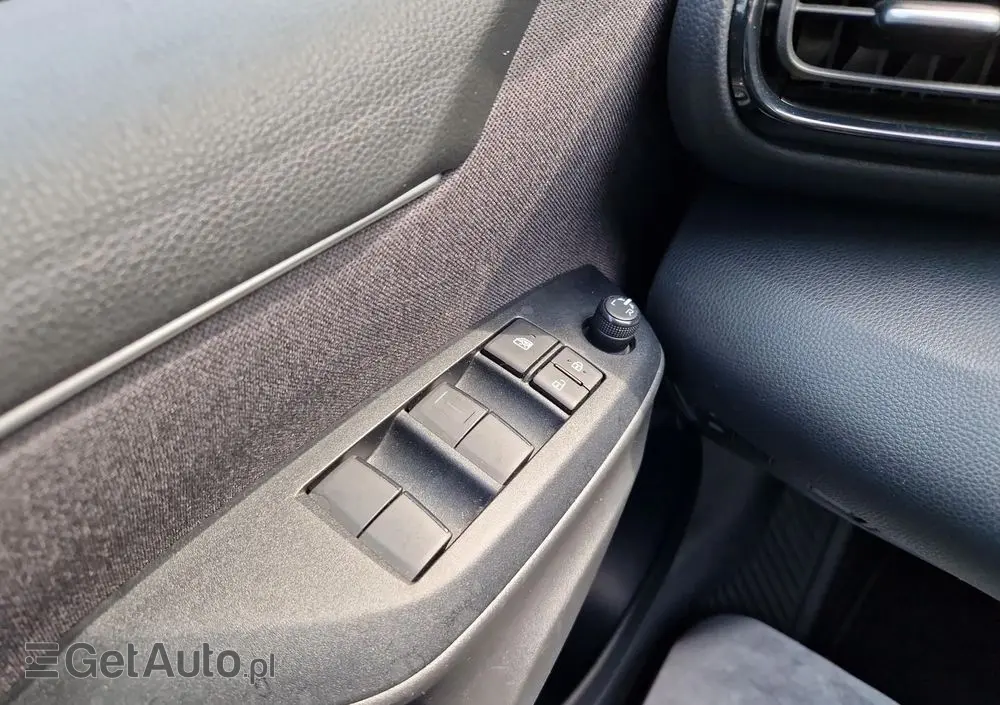 TOYOTA Yaris Hybrid 1.5 Comfort