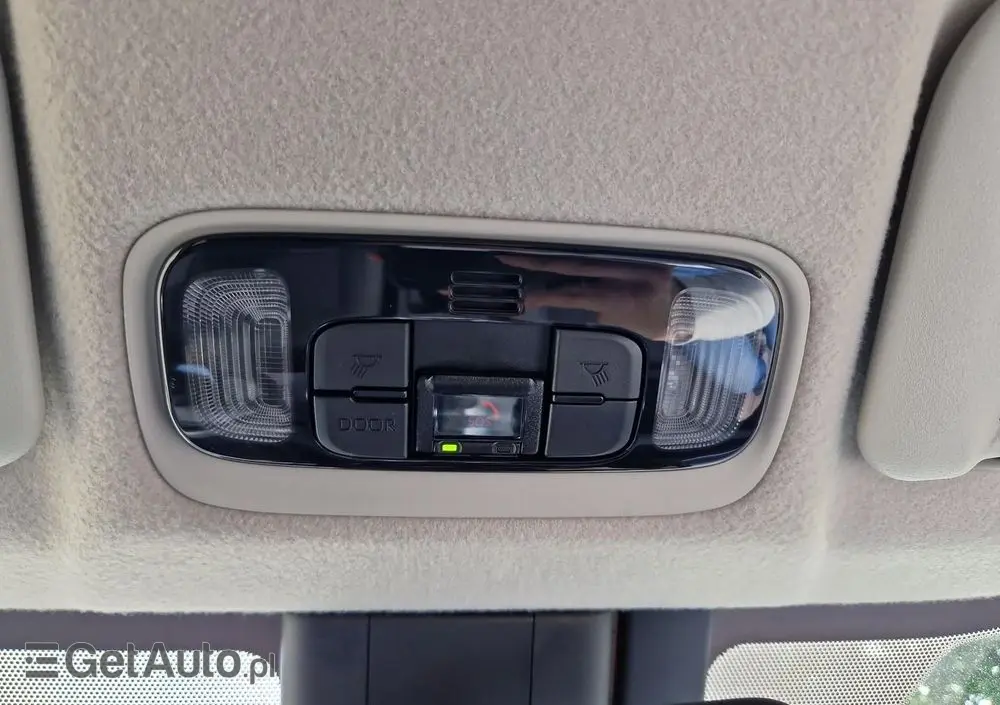 TOYOTA Yaris Hybrid 1.5 Comfort