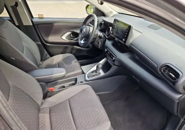 TOYOTA Yaris Hybrid 1.5 Comfort