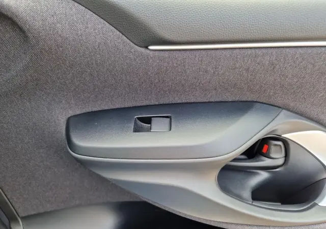 TOYOTA Yaris Hybrid 1.5 Comfort