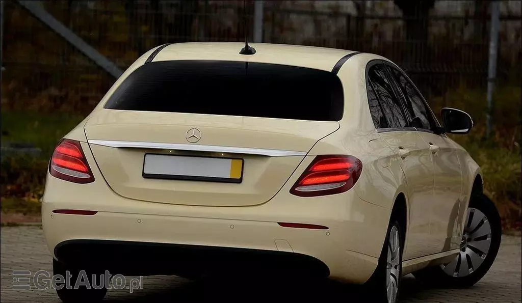 MERCEDES-BENZ Klasa E 