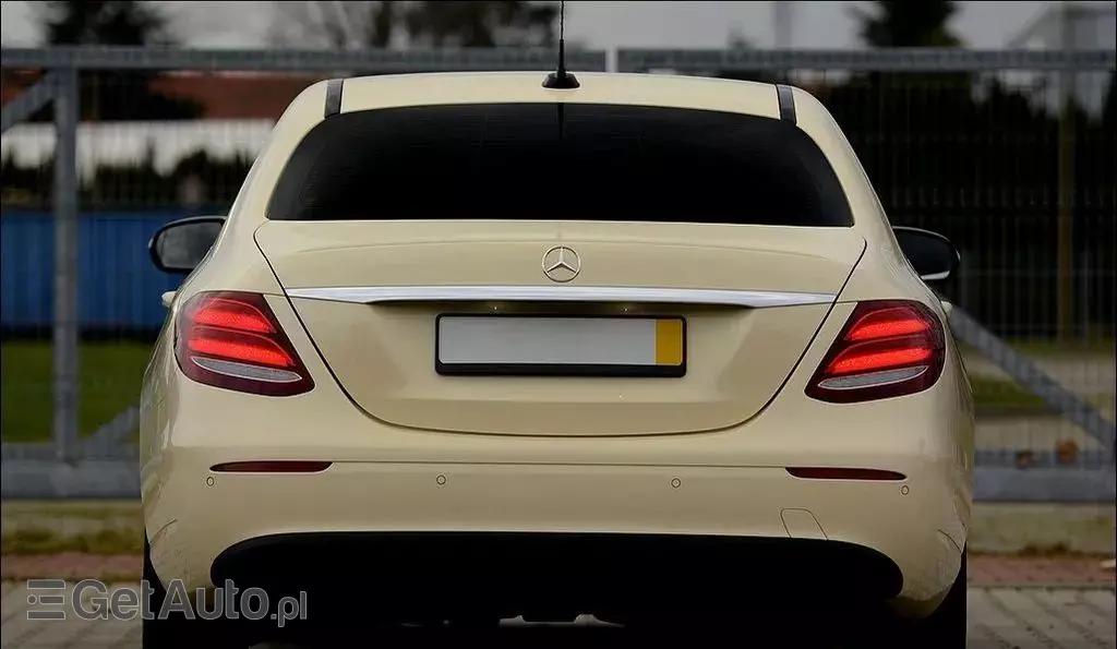 MERCEDES-BENZ Klasa E 