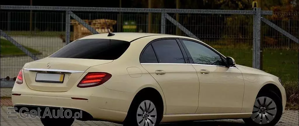 MERCEDES-BENZ Klasa E 