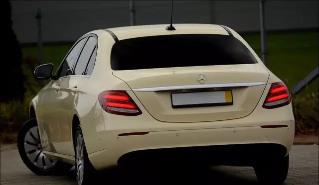 MERCEDES-BENZ Klasa E 