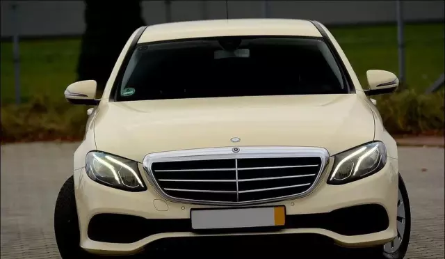 MERCEDES-BENZ Klasa E 