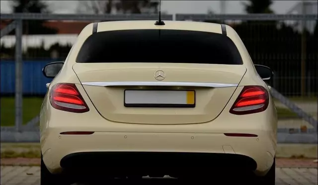 MERCEDES-BENZ Klasa E 