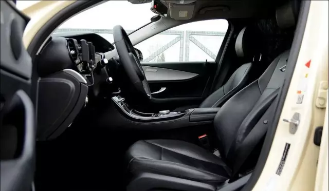 MERCEDES-BENZ Klasa E 